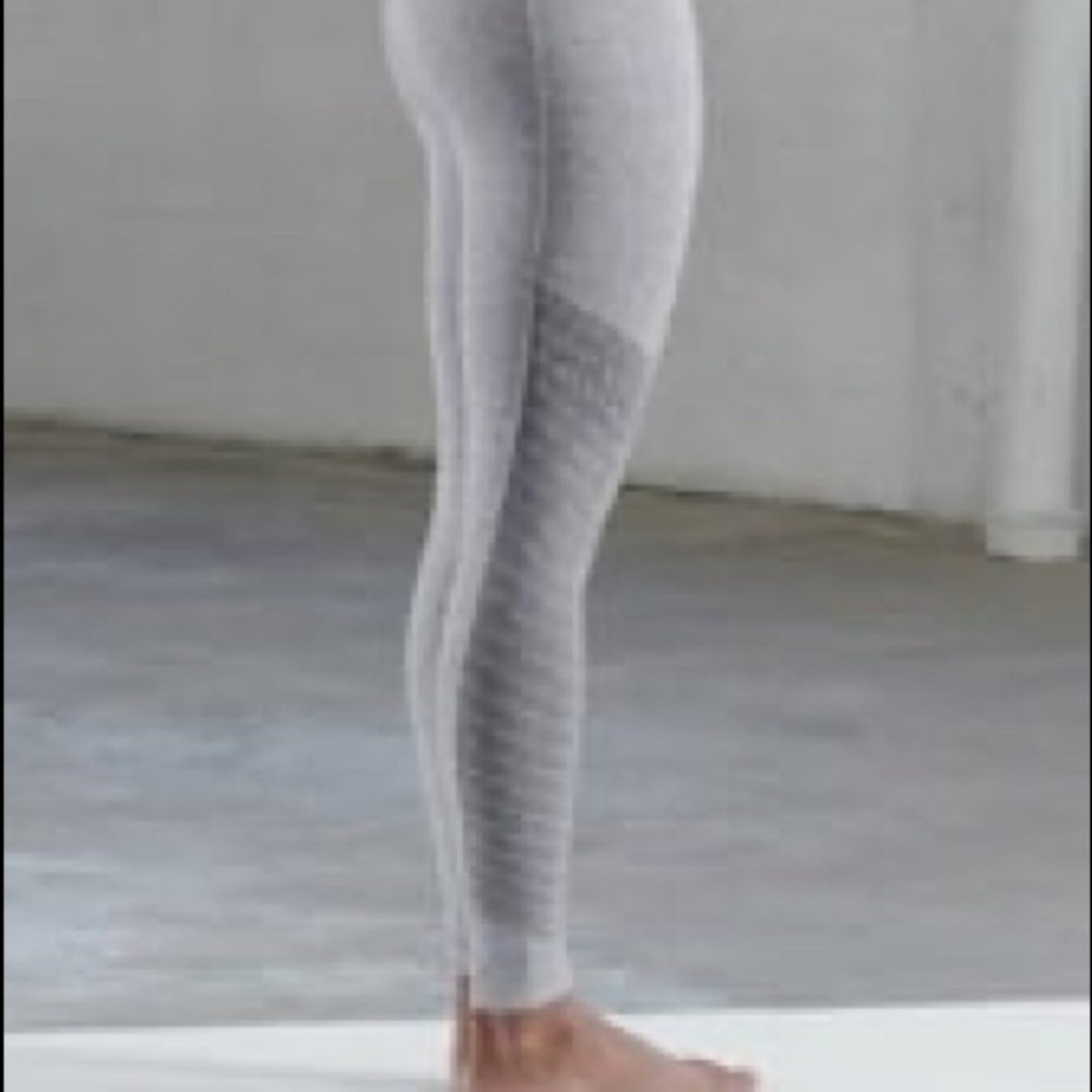 Fabletics size M leggings